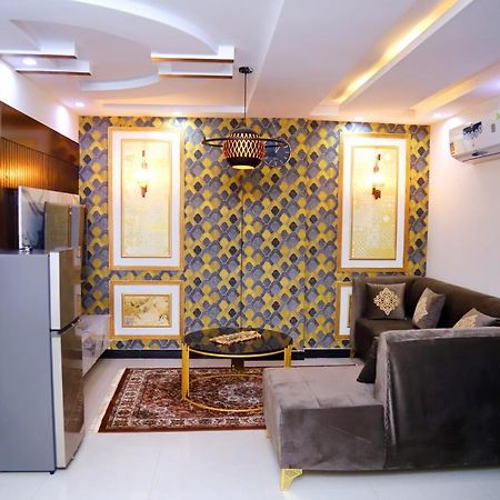 Adara Suites Lahore Ngoại thất bức ảnh