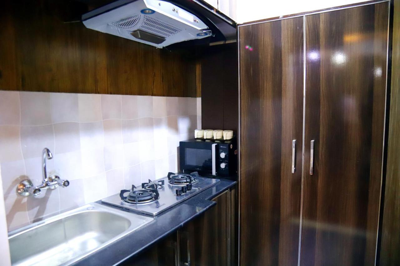 Adara Suites Lahore Ngoại thất bức ảnh