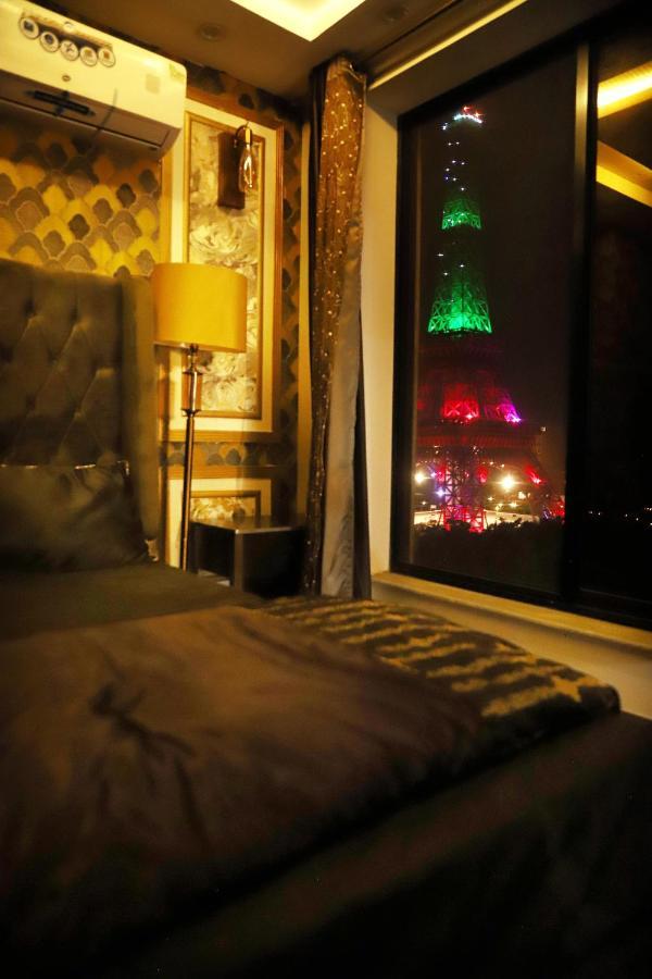 Adara Suites Lahore Ngoại thất bức ảnh
