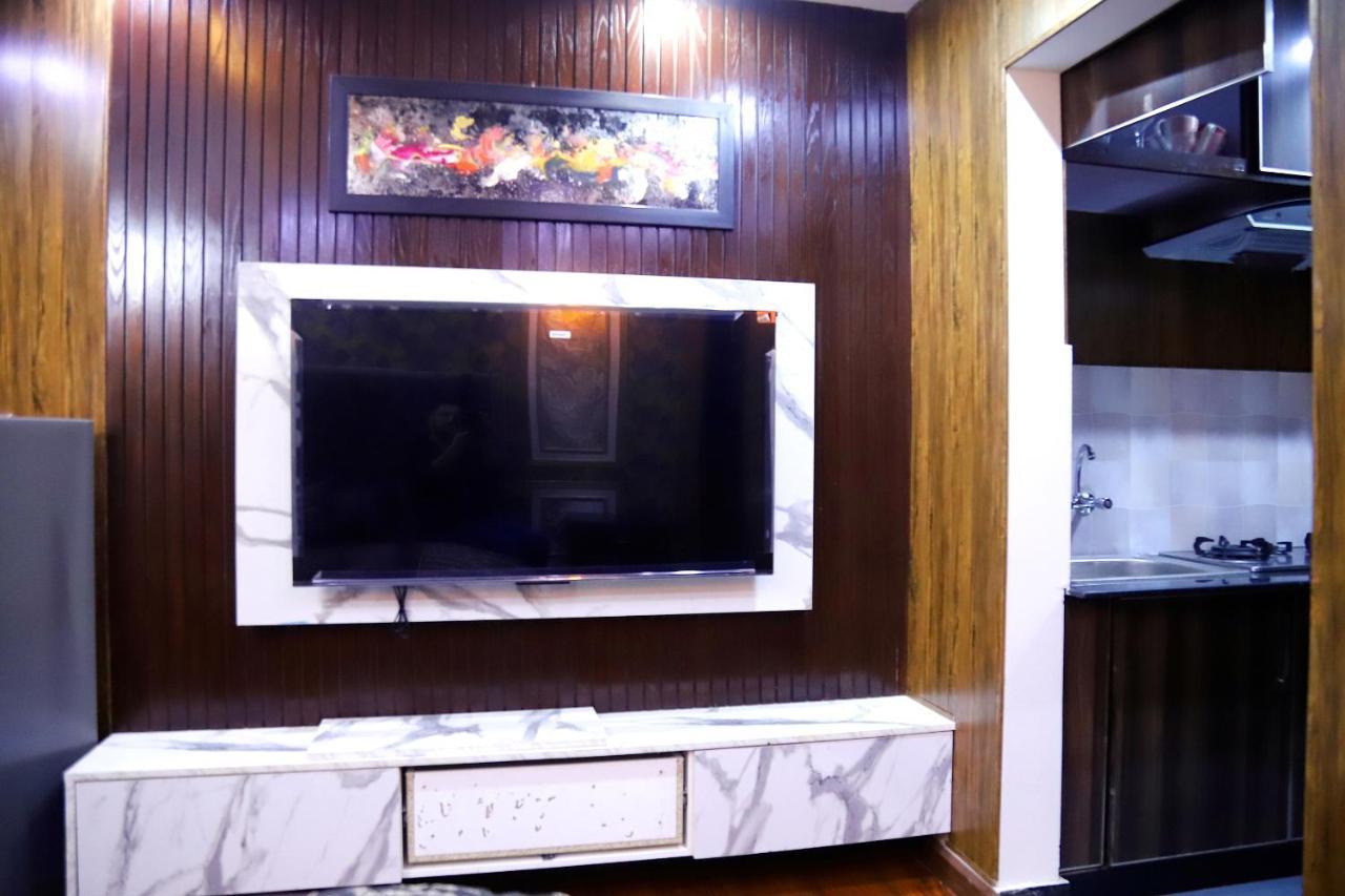Adara Suites Lahore Ngoại thất bức ảnh