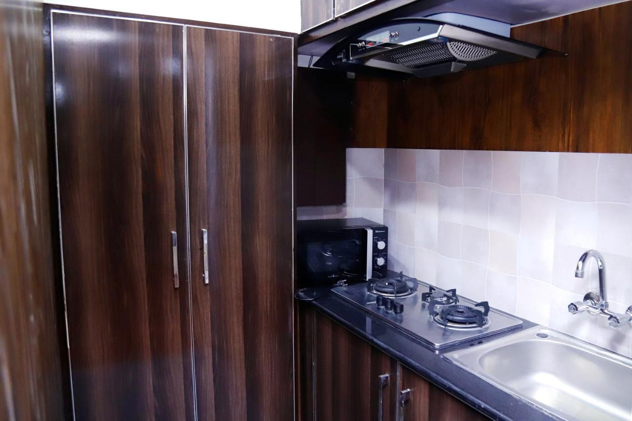 Adara Suites Lahore Ngoại thất bức ảnh